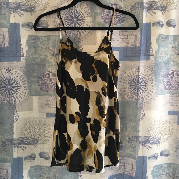 CAbi Adorable Flutter Leopard Print Sleeveless Top - Picture 2 of 7